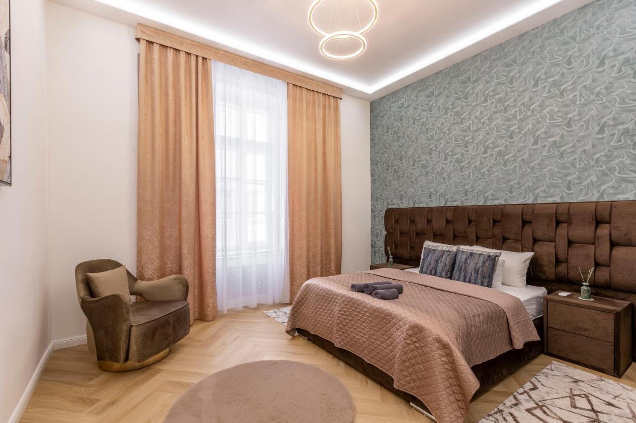 Luxurious Bajcsy Residence Next To The Basilica Budapest Bagian luar foto